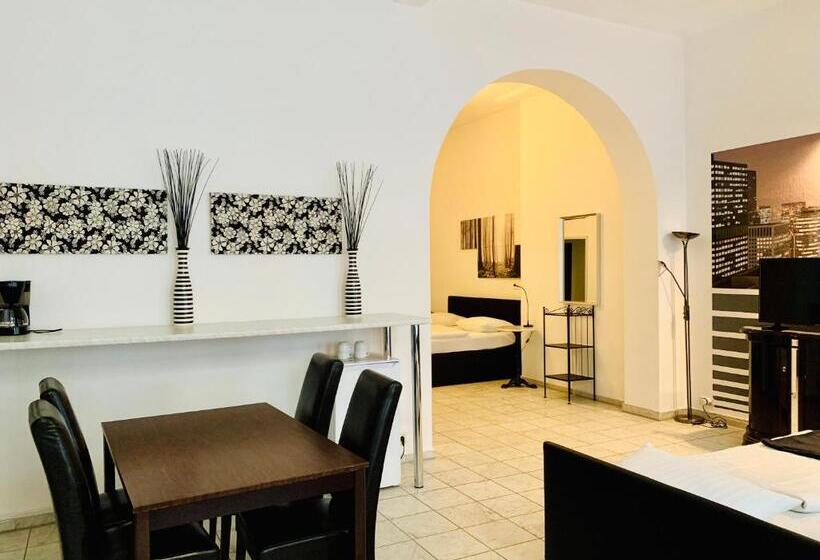 Студия Superior, Altstadthotel Hayk Am Rhein