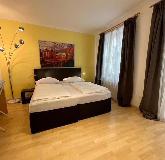 Апартаменты 1 Спальня Нижний Этаж, Altstadthotel Hayk Am Rhein