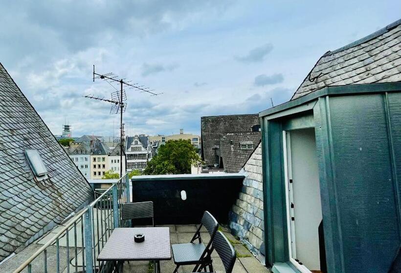 Апартаменты Пентхаус 1 Спальня, Altstadthotel Hayk Am Rhein