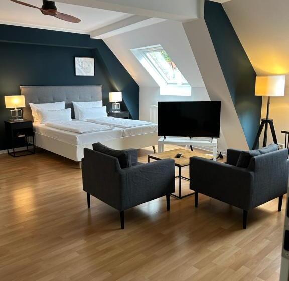 Номер Стандарт Трехместный, Dk Hotel Deutscher Kaiser