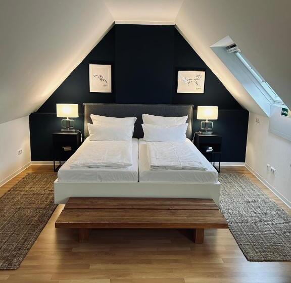 Четырехместный Номер Superior, Dk Hotel Deutscher Kaiser