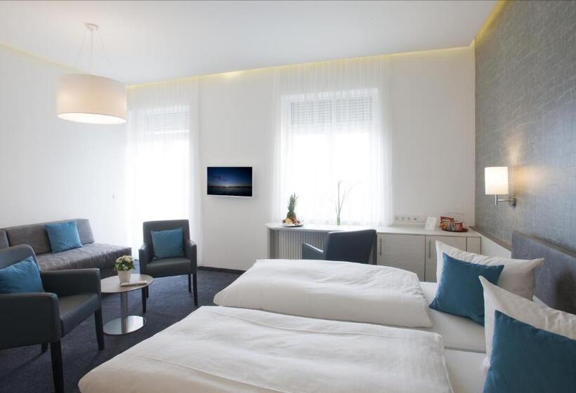 标准三人间, Ebner   Boutique Hotel & Konditorei