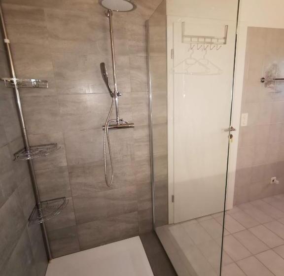 سوییت لوکس, Apart Hotel Near Lucerne