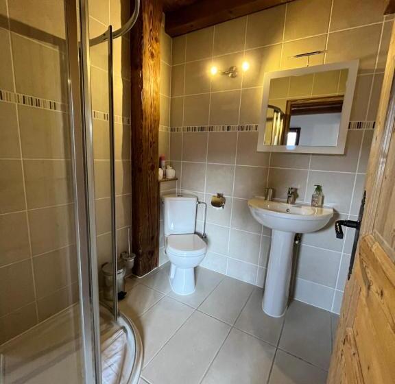 Номер Стандарт с Балконом, Chalet Le Pery