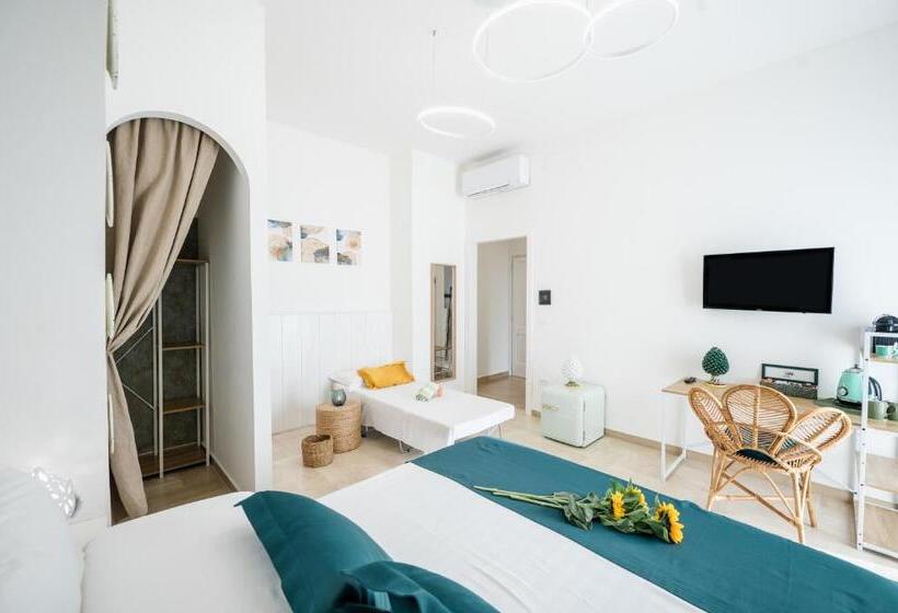 Четырехместный Номер Стандарт с Балконом, Aurelia Sea View