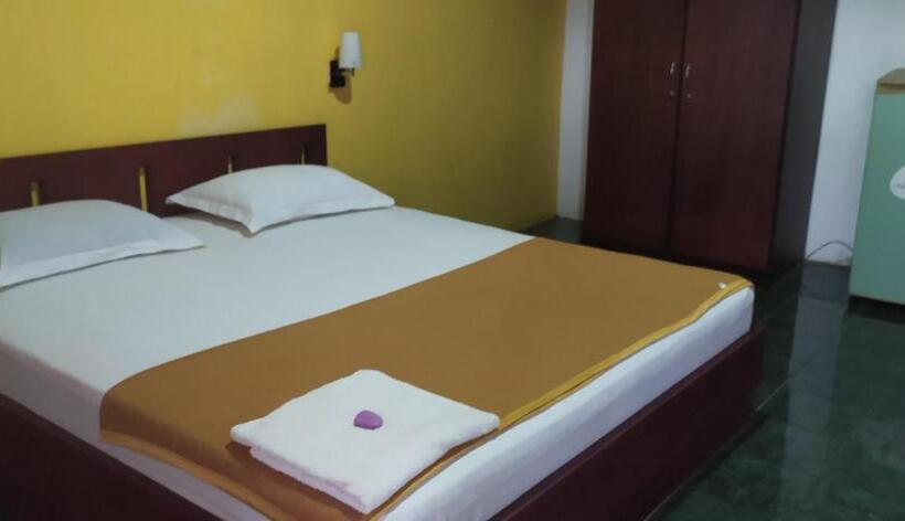 Номер Стандарт, Oyo 90490 Hotel Nyi Rindang