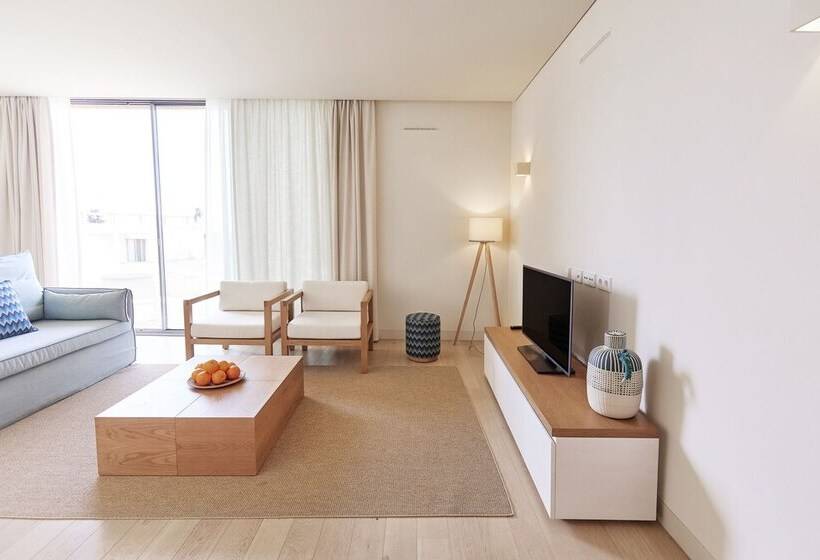Апартаменты 3 Спальни, White Shell Beach Villas