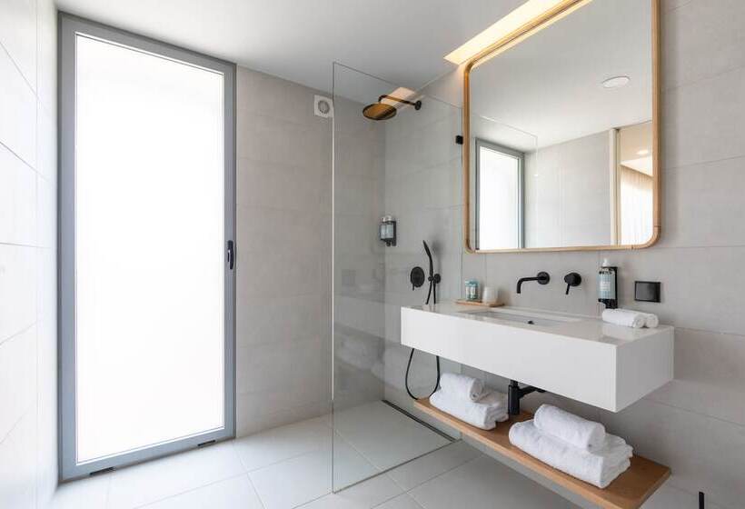 Вилла 3 Спальни, White Shell Beach Villas