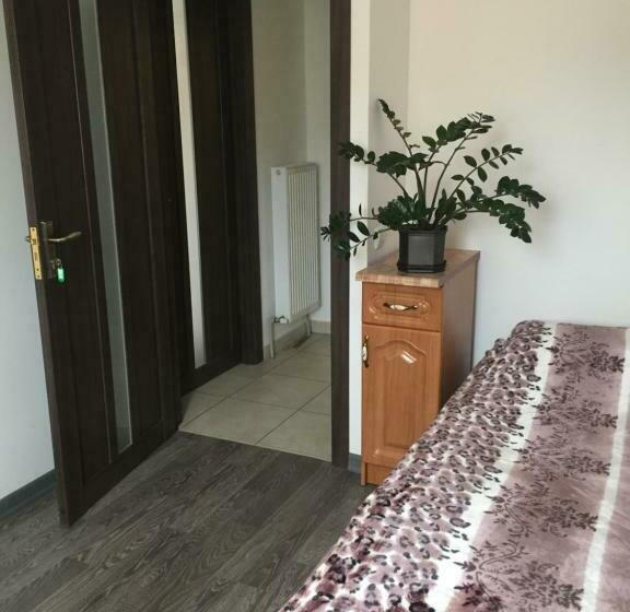 Номер Стандарт, Privatnyy Khostel