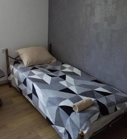 Номер Стандарт, Privatnyy Khostel