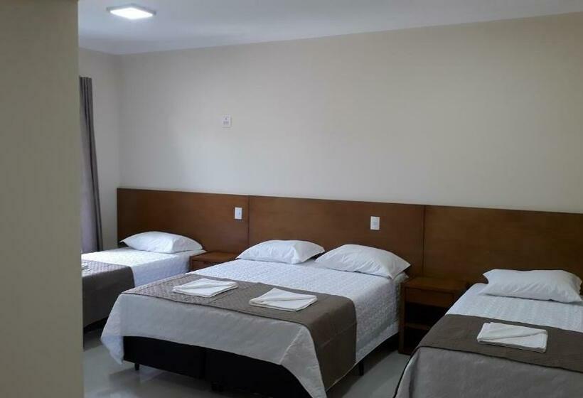 4인용 스탠다드 룸, Campos Altos Palace