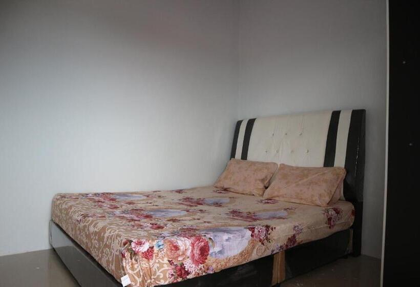 Номер Стандарт, Oyo Life 2670 Aline Kost