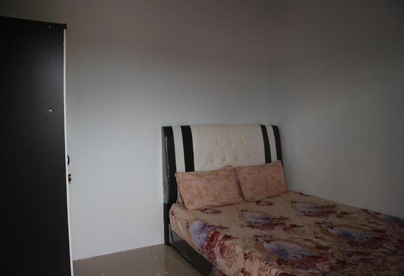 Номер Deluxe, Oyo Life 2670 Aline Kost