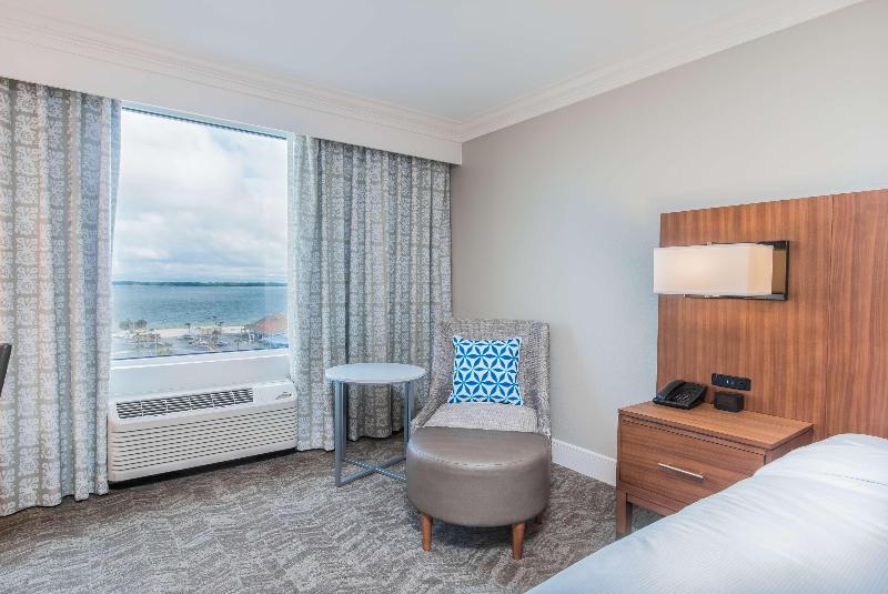 Стандартный Номер Кровать Кинг, Hilton Pensacola Beach