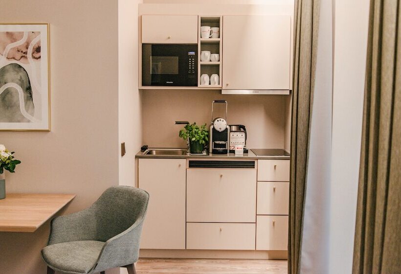 Люкс, Maximilian Munich Apartments &