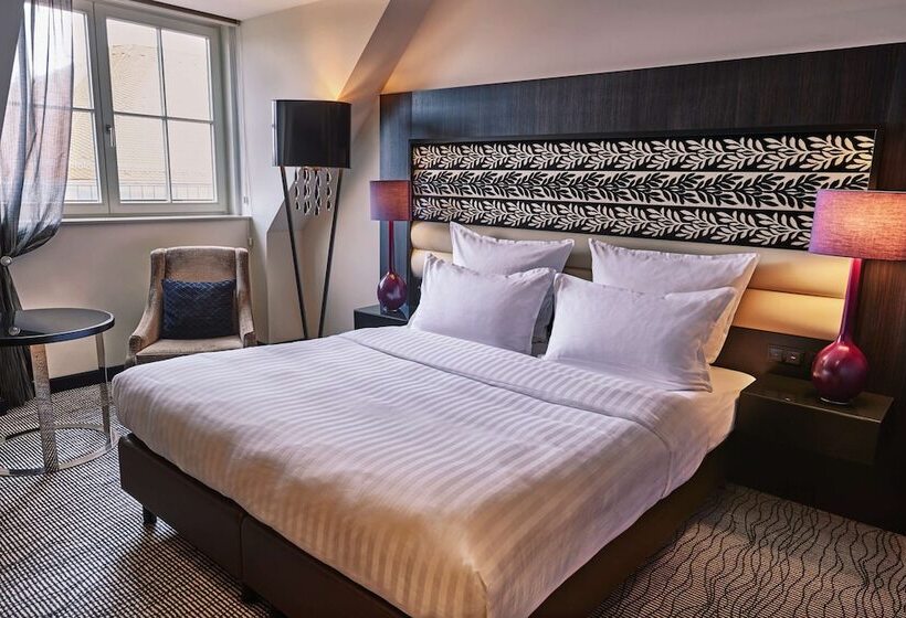 Номер Deluxe, Steigenberger Icon Grandhotel Handelshof Leipzig
