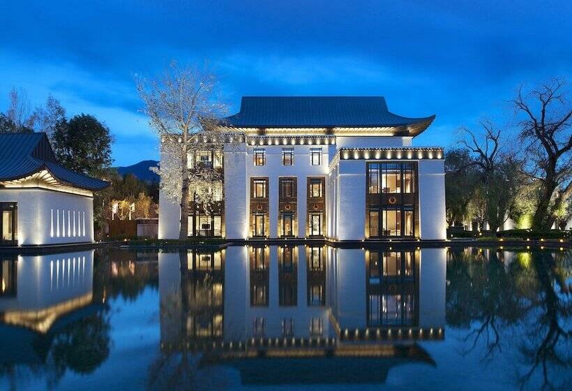 디럭스 룸, The St. Regis Lhasa Resort