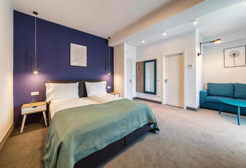 Номер Deluxe с Балконом, Saga Rooms