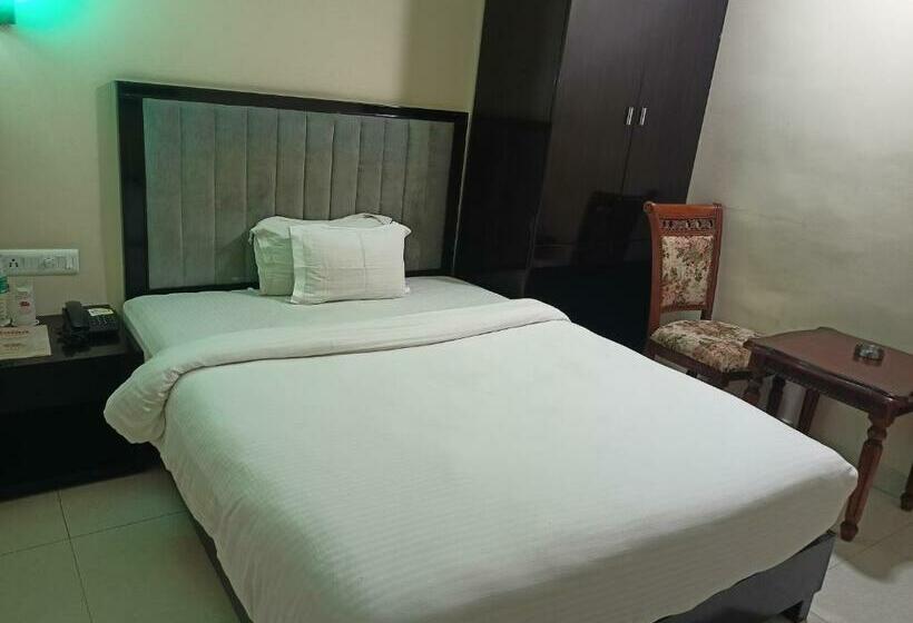 Номер Deluxe, Jmd International Katihar