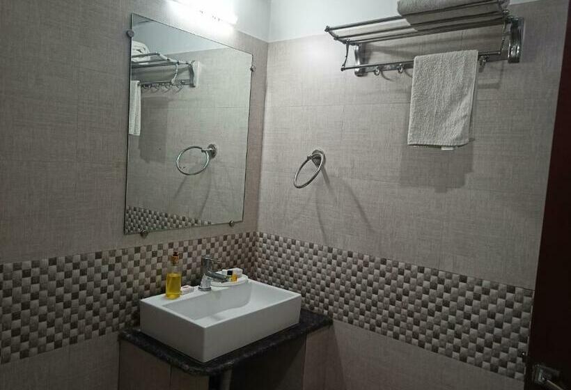 Номер Deluxe, Jmd International Katihar