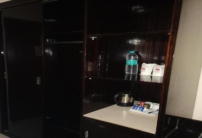 Номер Deluxe, Jmd International Katihar