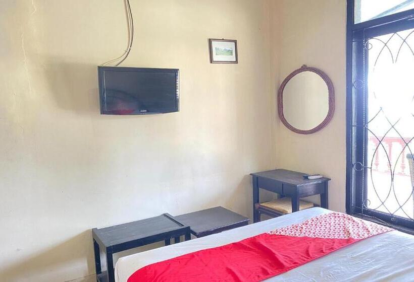 Номер Deluxe, Super Oyo Flagship 90644 Cottage Nalendra Nuansa Nusantara