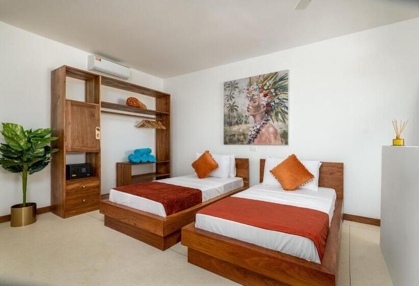 اتاق استاندارد چهار تخته با چشم‌انداز دریا, Imara Beach Resort