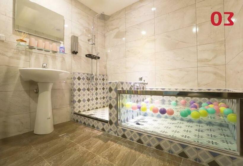 اتاق خانوادگی, 閣樂親子旅宿kids Fun