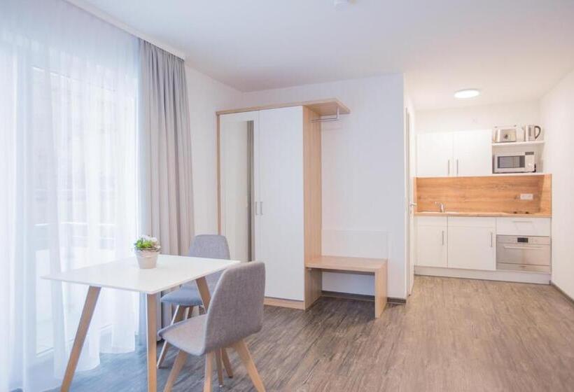 Номер Deluxe с Балконом, Schoko Apartments