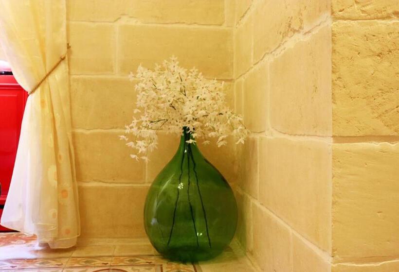 اتاق سوپریور, Il Bàrraġ Farmhouse B&b   Gozo Traditional Hospitality