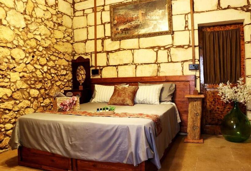 اتاق لوکس, Il Bàrraġ Farmhouse B&b   Gozo Traditional Hospitality