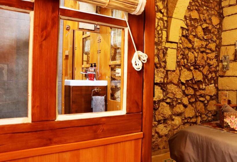 اتاق استاندارد با تخت بزرگ, Il Bàrraġ Farmhouse B&b   Gozo Traditional Hospitality