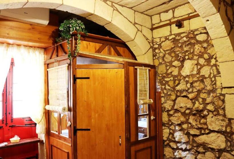 اتاق استاندارد با تخت بزرگ, Il Bàrraġ Farmhouse B&b   Gozo Traditional Hospitality