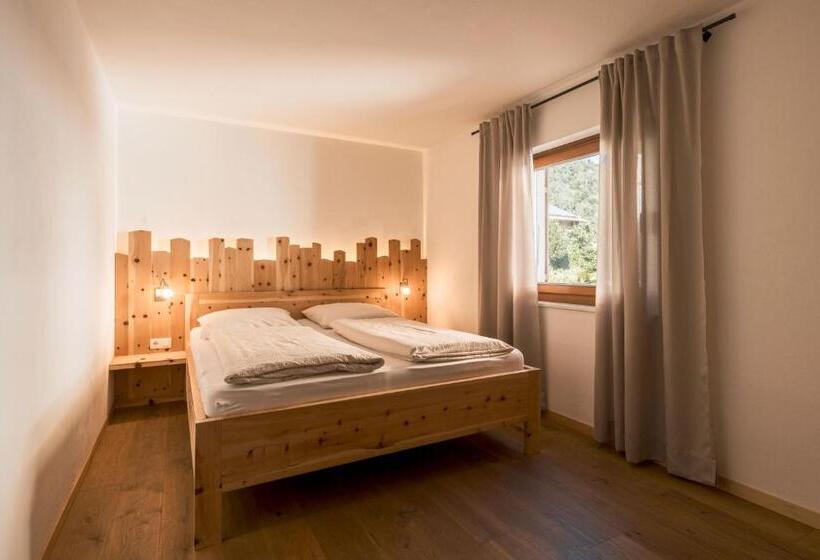 آپارتمان 2 خوابه با بالکن, Haflingerhof