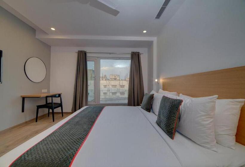 三人经典房间, Townhouse The Shubham Dilsukhnaga