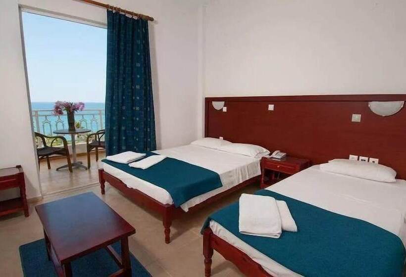 Семейный Номер Вид на Море, Poseidon Beach