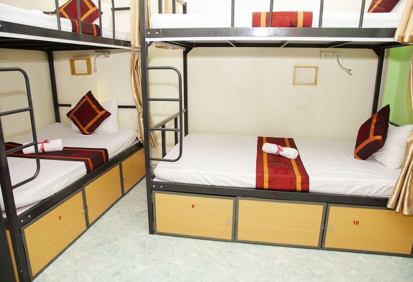 Vuode Makuusalissa, Hanoi City Backpackers Hostel