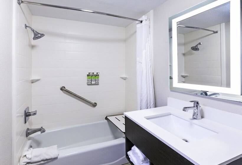 スイート, Holiday Inn Express New Orleans East, An Ihg