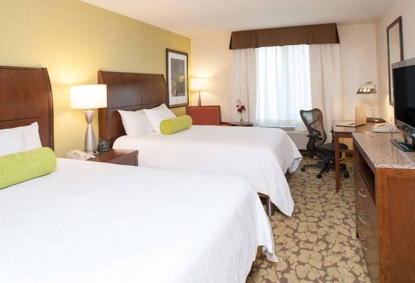 Номер Стандарт 2 Двуспальные Кровати, Hilton Garden Inn Plymouth