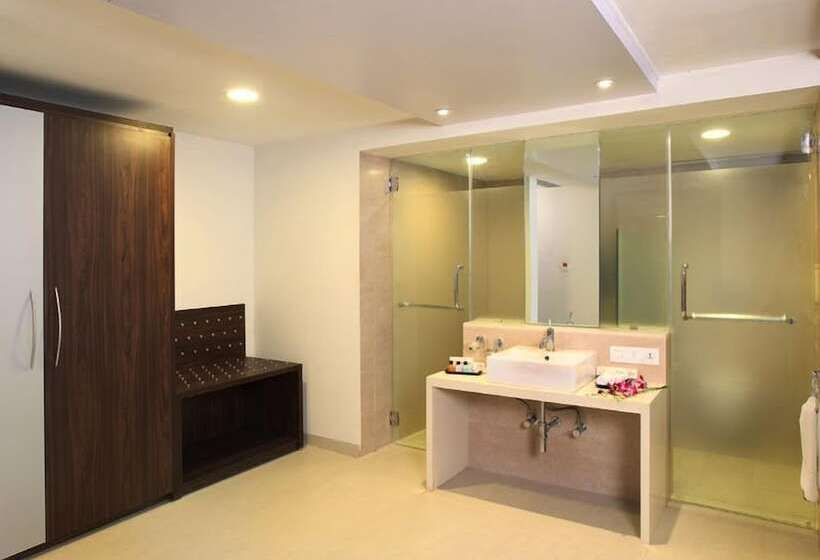 Номер Superior, Mapple Adhwryou Pune