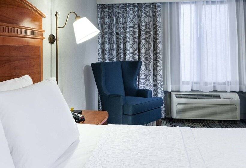 Студио Стандарт Кровать Кинг, Hampton Inn & Suites Tulare