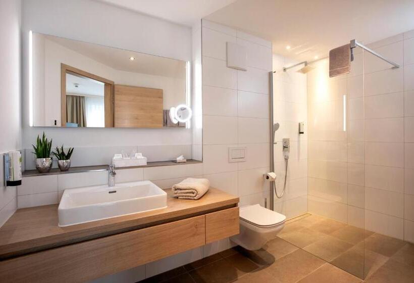 Номер Deluxe, Kohlers Hotel Engel