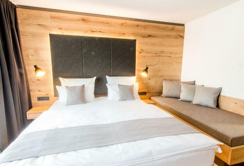 컴포트 룸, Wirthshof Hotel & Chalets