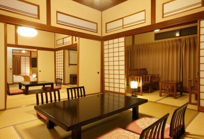 Familienzimmer, Yukairo Kikuya