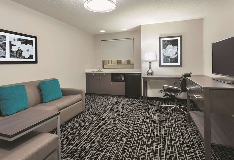 Люкс, La Quinta Inn & Suites By Wyndham Covington