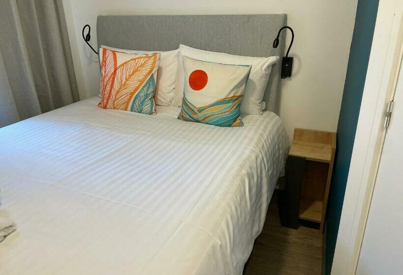 Номер Стандарт, Smart Camden Inn Hostel