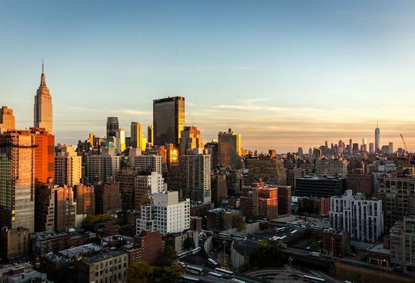 اتاق پرمیوم, Yotel New York Times Square