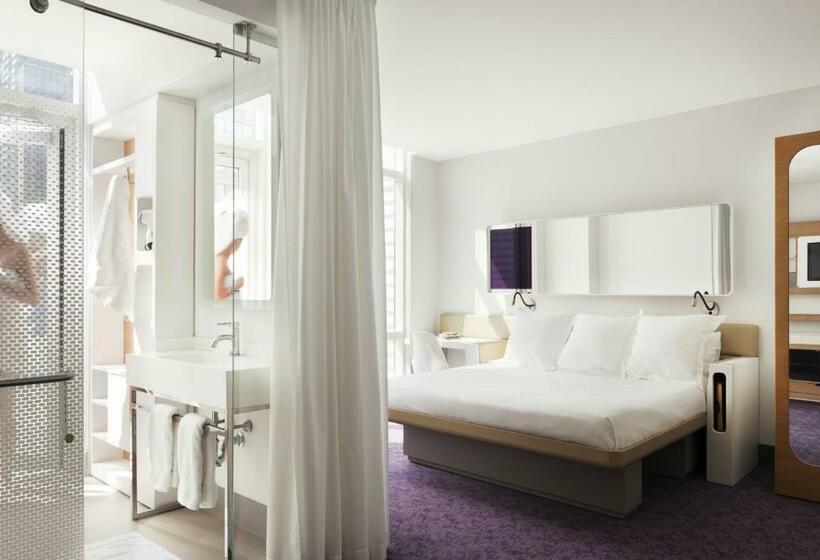 سوئیت جونیور با تخت بزرگ, Yotel New York Times Square