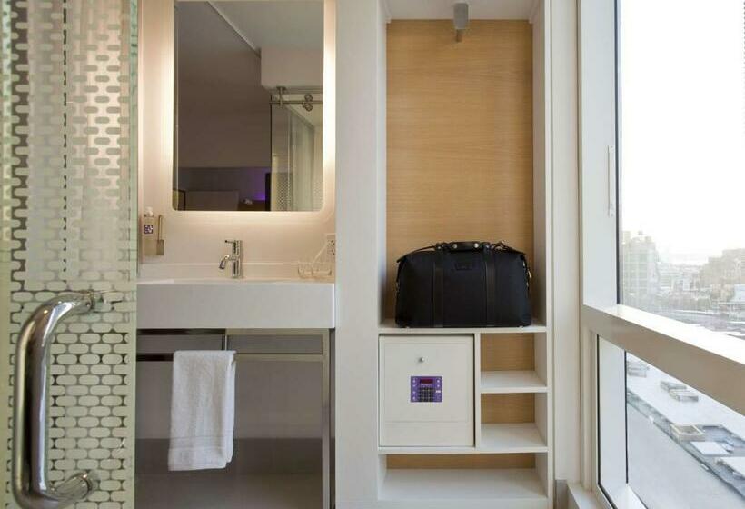اتاق استاندارد, Yotel New York Times Square