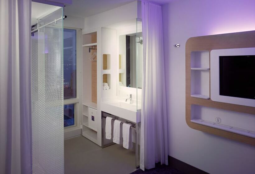 کابین, Yotel New York Times Square